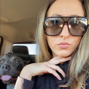 Meet your Posher, Rebecca